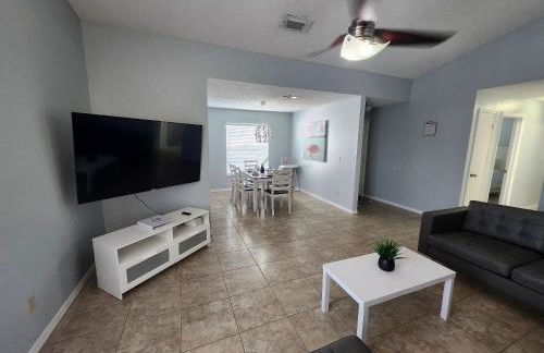 Central Location Lakeview Pool Villa near Disney - Foto 9