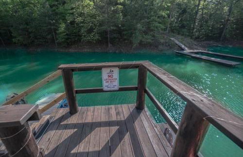 Smoke Rise Barn · Great Lake Front, Large Dock, 4bdrm, Pool Table - Foto 58