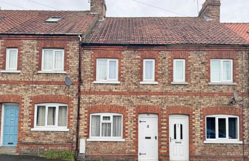 Stylish and Cosy stay in the Heart of Malton - Photo 12