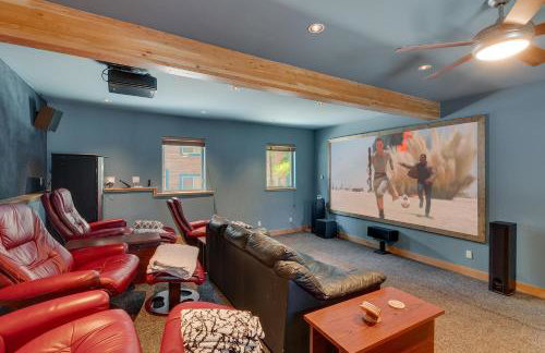 Skislope Manor - Spacious Tahoe Donner 4 BR with Gorgeous Home Theater and Hot Tub - Foto 12