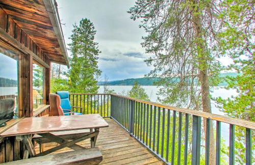 Remote Escape Serene Lakeside Cabin with Beach - Foto 17