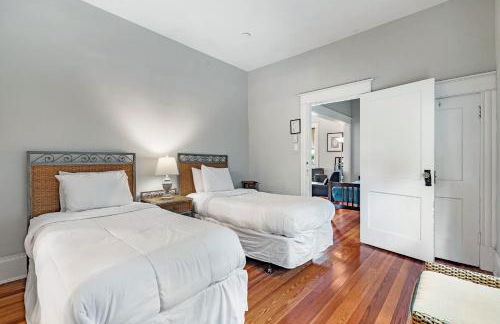 Old City Charm l Historic l Walk to St George - Foto 17