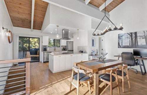 Fun & Air Conditioned Lake Tahoe 3 BR/2.5 BA Home - Foto 33