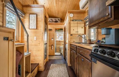 Luxury Glamping Tiny Haven, Firepit & Grill - Foto 29