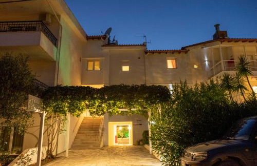 Aristides Hotel - Photo 3