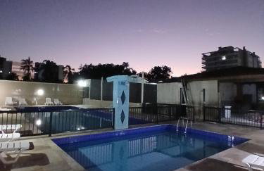 Lindo apartamento em frente à praia com piscina - Photo 1