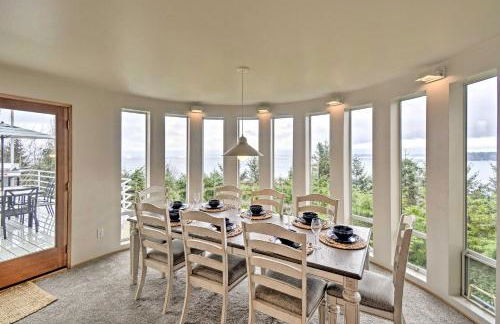 Unique Port Ludlow Home with 3 Decks and Hot Tub! - Foto 18