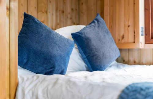 Unplug & Reconnect, Romantic Retreat with Hot Tub - Foto 14