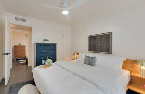 Spacious Dallas 2BR Retreat Poolside Oasis - Foto 12