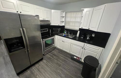 “La Casita” Beautiful home in the heart of Miami ! - Photo 3