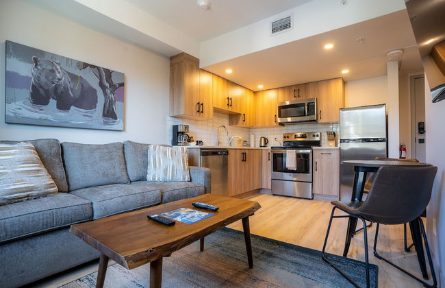 Basecamp Suites Banff - Photo 28