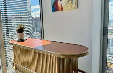 Art-filled Loft 180 Views, Rooftop Pool, Parking - Foto 7