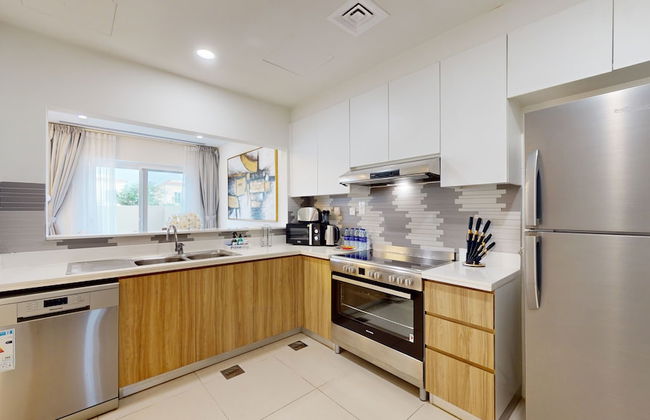 Primestay -3br Villa With Private Garden - Foto 9