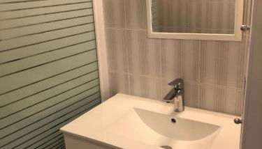 Joli T2 les pieds dans l’eau , piscine tennis.... - Foto 2