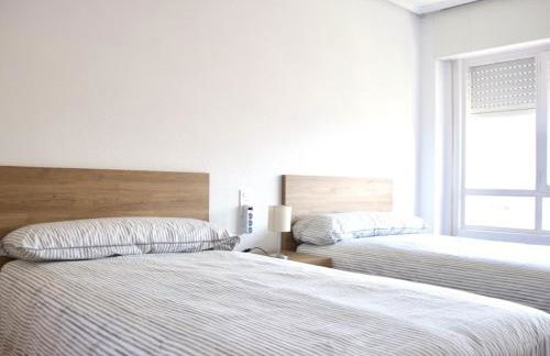 Amplia y cómoda casa en la playa de Berria - Foto 19