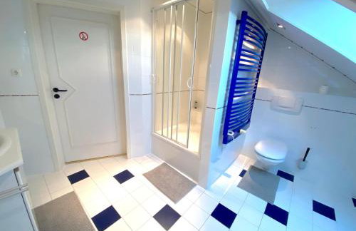 V Apartment 4 Personen - Monteurzimmer - Ferienwohnung - Kronwieden - Foto 6