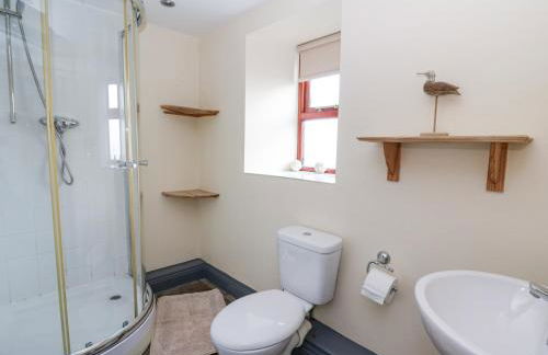 Llwyngwinau Isaf Barn - Foto 13