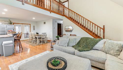 Williamstown Gem with Private Pool and Hot Tub! - Foto 5