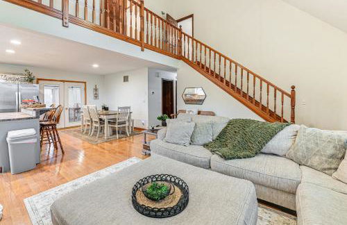 Williamstown Gem with Private Pool and Hot Tub! - Foto 5