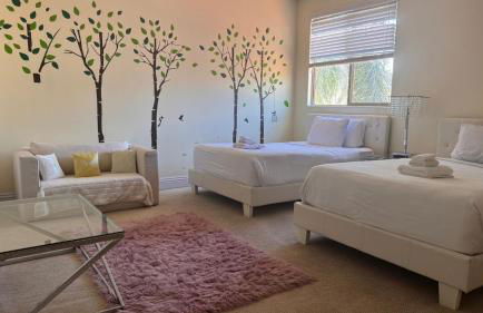 LA Dream Gem - Beautiful Home with Spa - Foto 20