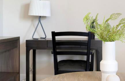 Landing Stylish 1BD Pool Clubhouse - Photo 9