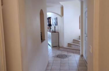 Villa with garden&pool, 4 air-conditioned rooms - Foto 9