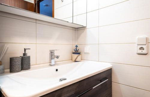 Nature Terminal Apartment - Photo 16