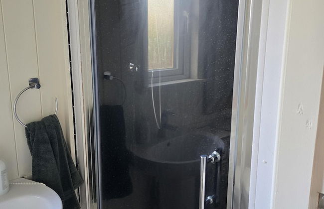 Glamping Hut - Riverside 1 - Photo 6