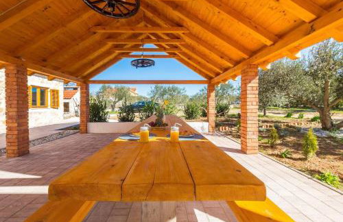 MY DALMATIA - Holiday home Barba with private heated pool - Foto 6