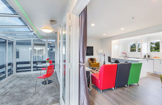 Ellerslie 3BR House | Fresh Reno | Zodiak Stays - Foto 12