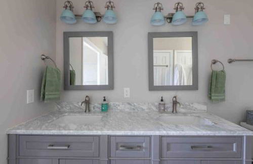 Massive 4 bedroom home Sleeps 19 - Foto 20