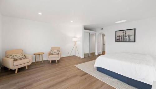 Malibu Beachfront Home with Rock Spa Ocean Views & Huge Deck - Foto 2