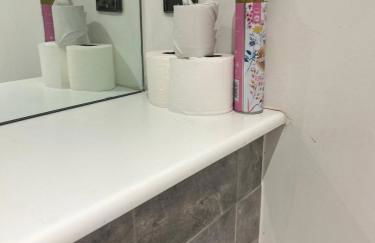 Modern Central Manchester Condo Next To AO Arena - Parking - Local Attractions - Foto 35