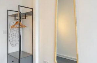 Loft and Light in London - Photo 12