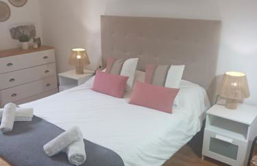 PRECIOSA CASA EMBLEMATATICA, PISCINA,WIFI - Foto 6