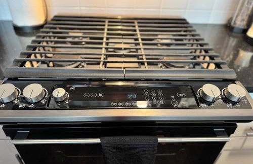 Moody Upscale Downtown Saugatuck Getaway - Foto 30