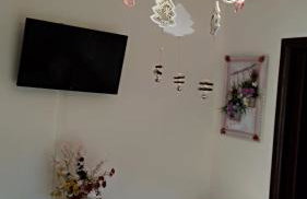 Iris Deluxe Suites 1 - Photo 13