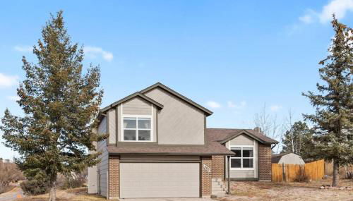 Beautiful Mountain Views Close to Hiking Trails - Foto 2