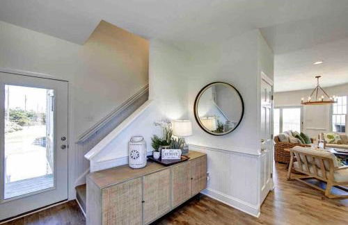 8 Bed Oceanfront in OBX with Pool & Hot Tub - Foto 2