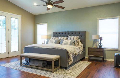 Desert Paradise Pool Spa Pickleball Putt Green - Foto 18