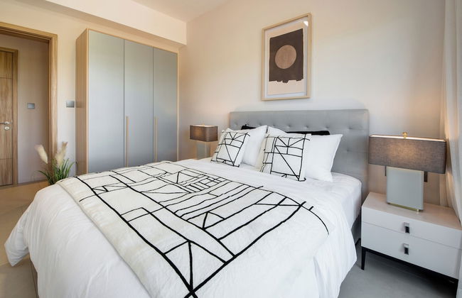 The Luxury Verdant Garden Hotel - Photo 3