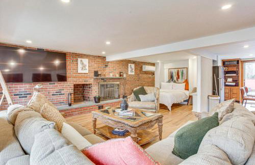 Cozy Valley Stream Studio, 20 Mi to Times Square! - Foto 1