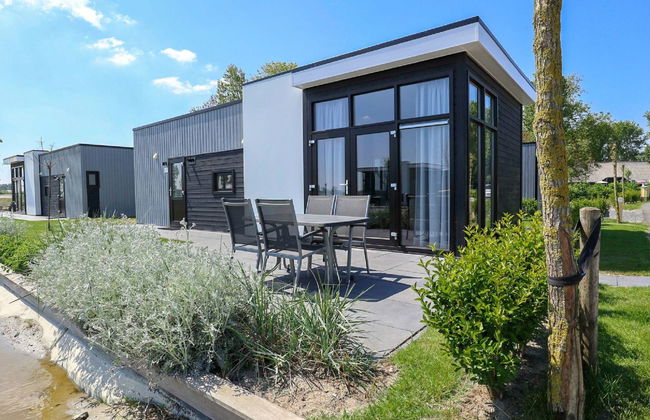 2 bedroom House in Nieuwvliet with terrace - Photo 1