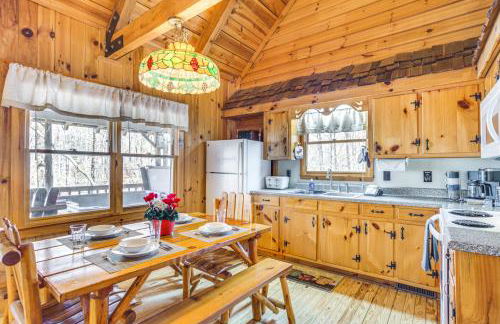 Quaint Dahlonega Cabin with Cavenders Creek Access! - Foto 8