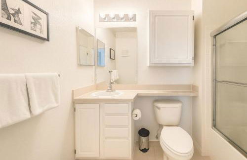 Conforto e Espaço: Apt de 2Q e 2B em Legacy Dunes - Foto 11