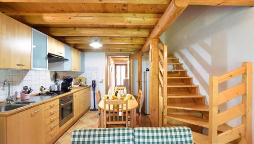 2 Bedroom Cozy Apartment In Arsiè - Foto 3