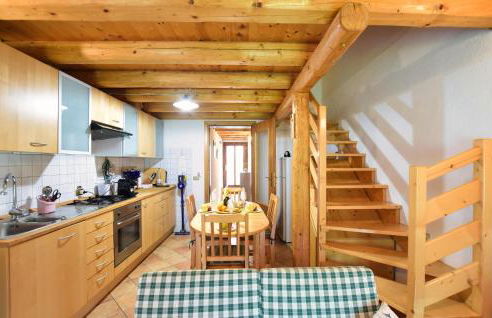 2 Bedroom Cozy Apartment In Arsiè - Foto 3