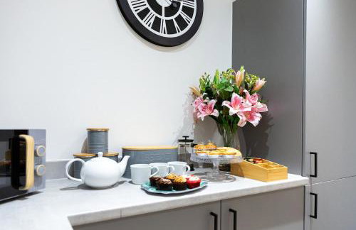 #57 Central Taunton 2BR APT - Sleeps 6 - 5 mins to Taunton Player Ready 2 - "Perfect For Contractors and Families - Free Parking" - Foto 40