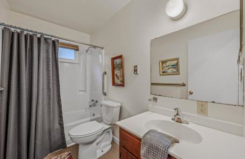 Black Forest - Wifi, Pet Friendly, Grill, Deck, Screen Porch, Family Friendly, Fireplace, Pool Access, Hiking - Foto 26