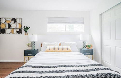 Beautiful Modern Farmhouse near DT w6 queen rooms - Foto 34